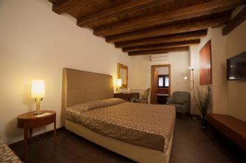 St. Peter Six Rooms & Suites | Roma | St. Peter Six Rooms & Suites, Roma - Photo Gallery - 21